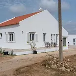 Quinta Madrugada Burgau Alojamento de Acomodação e Pequeno-almoço Luz