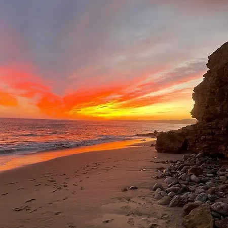 Quinta Madrugada Burgau Bed and Breakfast
