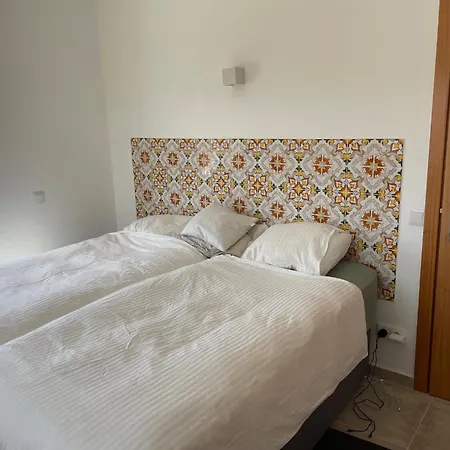 Quinta Madrugada Burgau Couette-café *